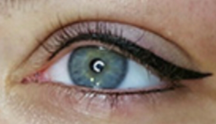 Eye-liner kosmetisk pigmentering utförs av Hair and Beauty Center i Gävle